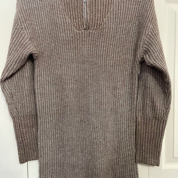 Cupcakes & Cashmere Women's NWT Tan Ribbed Notch Zip Collar Sweater Dress XS - Picture 6 of 9